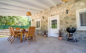Stone House Magali
